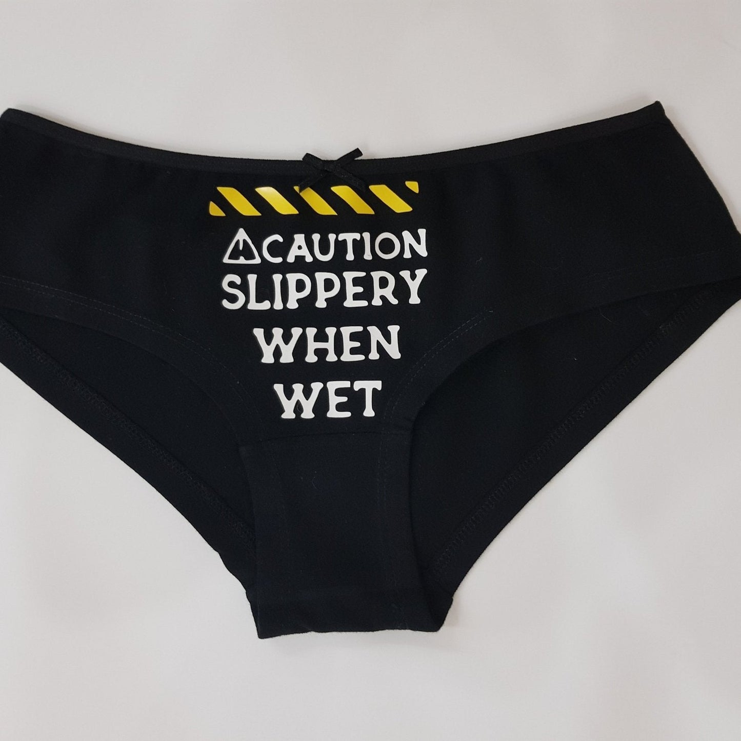 Women underwear - Caution! - Etba3lly